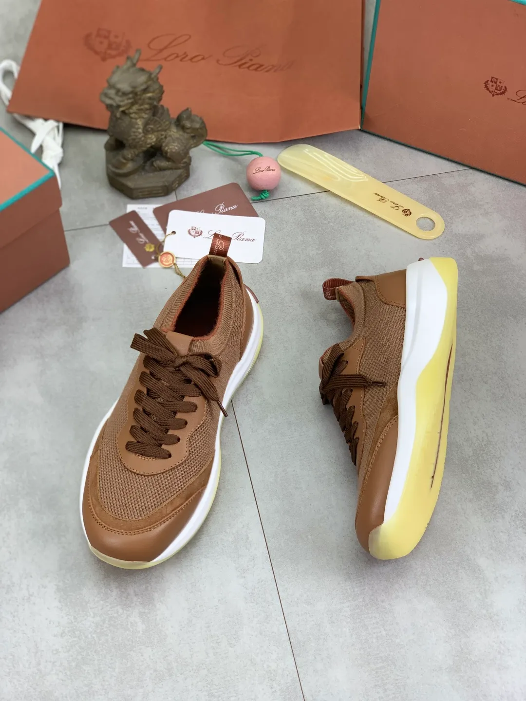 Men's Men's Shoes 💰P620 New 💰High Quality Latest Casual Shoes Loro Piana 💯Top Authentic Grade💯Buy the original 1:1 copy💯 Founded the existing Loro Piana company on April 24, 1924. It is now the sixth generation of family business, providing top quality products to customers who are discerning about taste and quality. Imported original fly woven fabric with cowhide fabric, plain calfskin lining, hand-stitched thread with cowhide feet, original packaging, code number: 38-44 (customized for 45 and 46), seven colors available